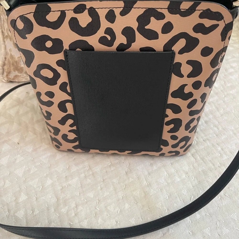Kate Spade‎ Darcy Graphic Leopard Small Bucket Bag Crossbody